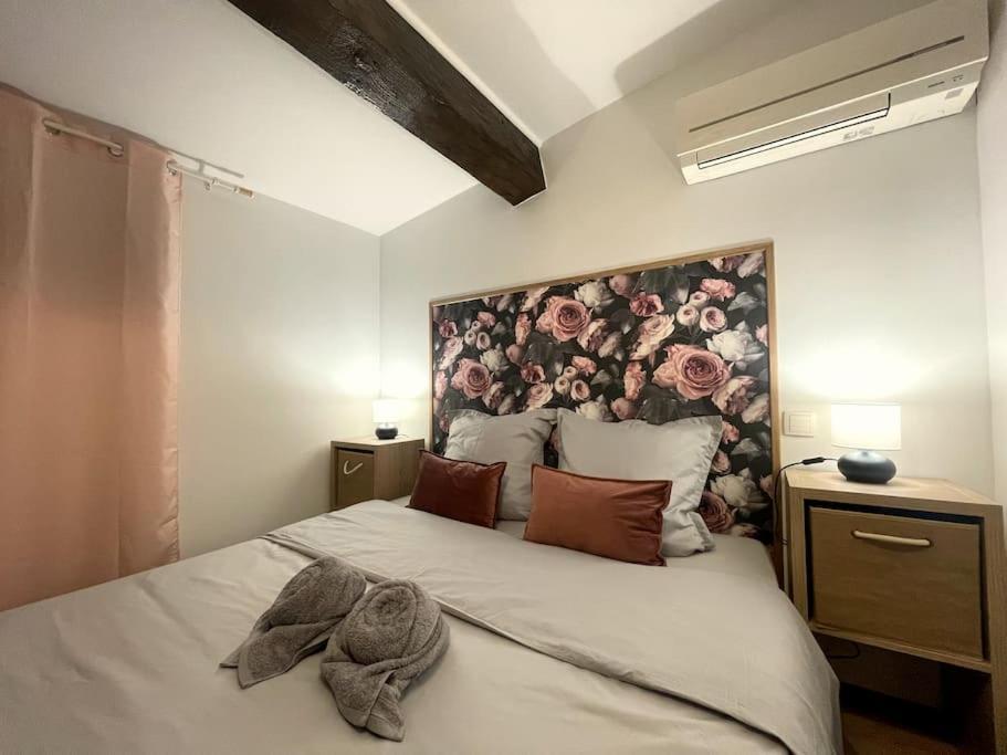 Apartamento Charme Urbain Sous Les Toits-Terrasse/Clim/Parking Béziers Exterior foto